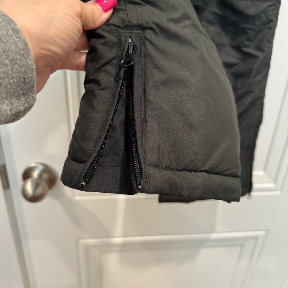 NWOT Arctic Quest kids snow pants 5/6 - Picture 5 of 7